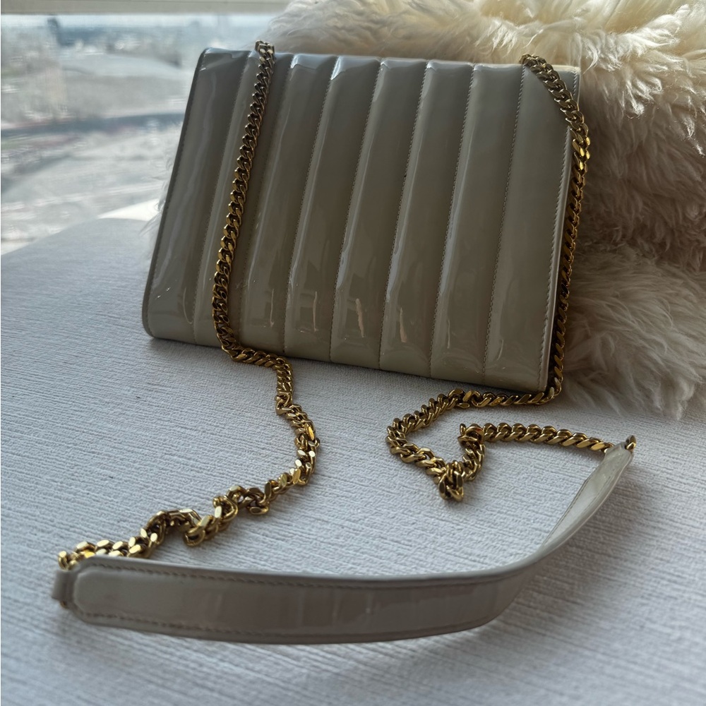Yves Saint Laurent Glossy Cream Crossbody Bag - Picture 3 of 14